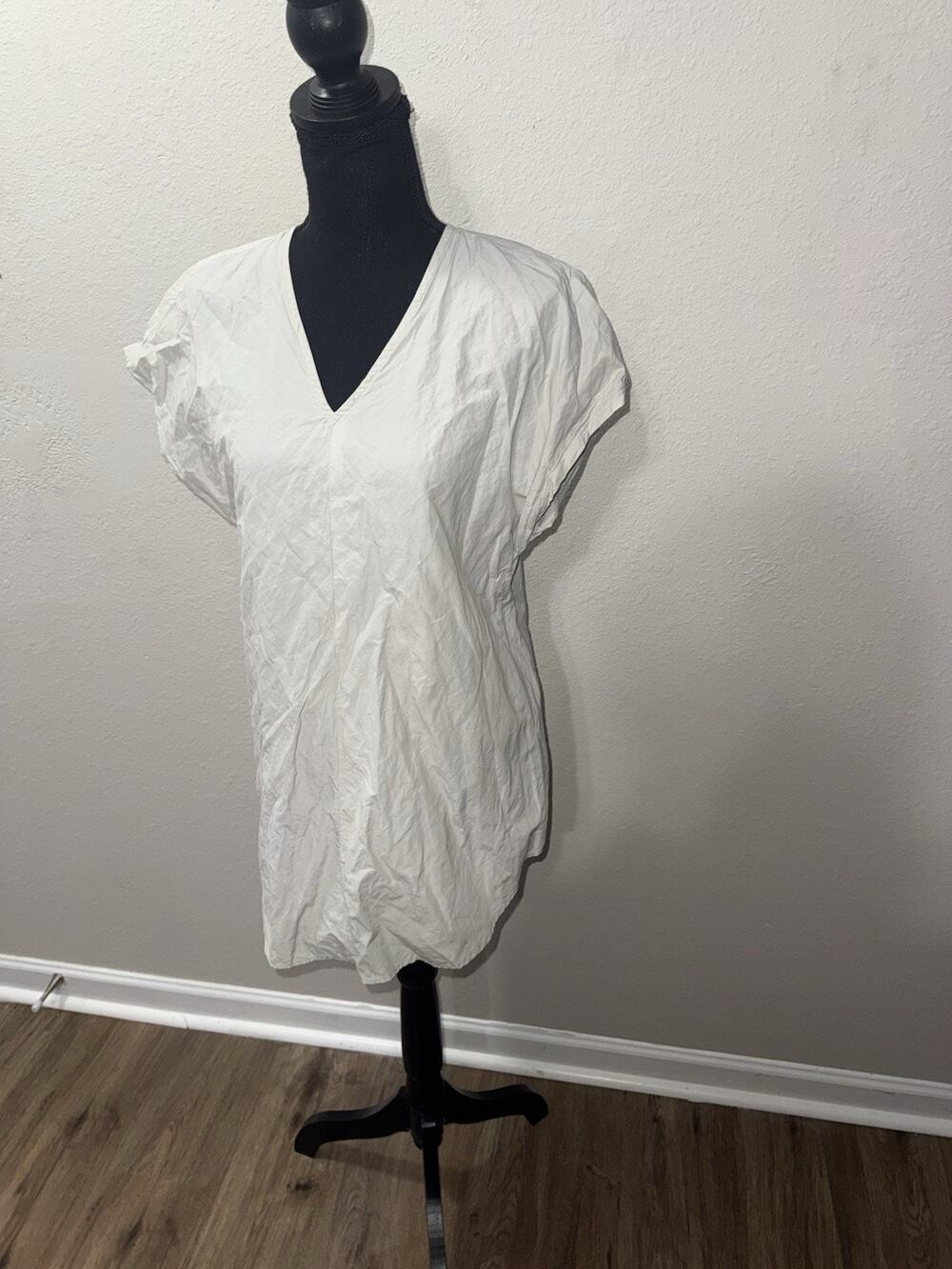 Kal Rieman Off White V-Neck Cap Sleeve Split Back Tunic Blouse Top Womens Small